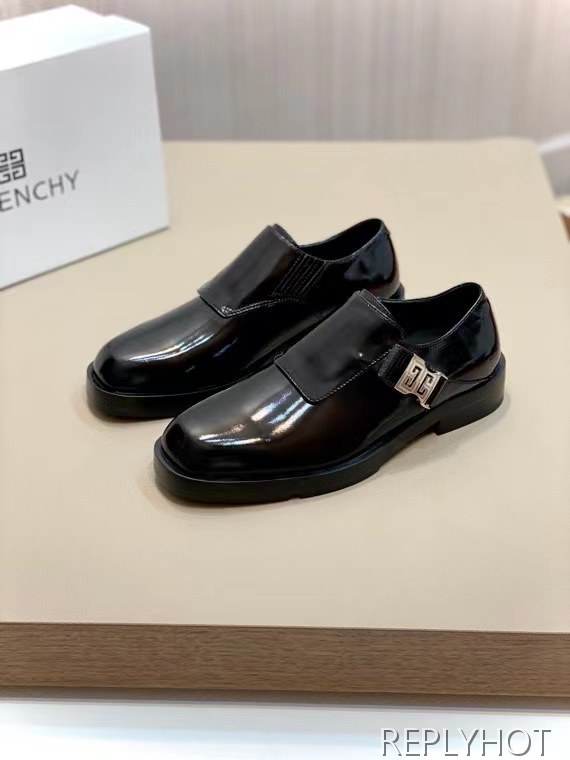 지방시 2022 4G버클 로퍼