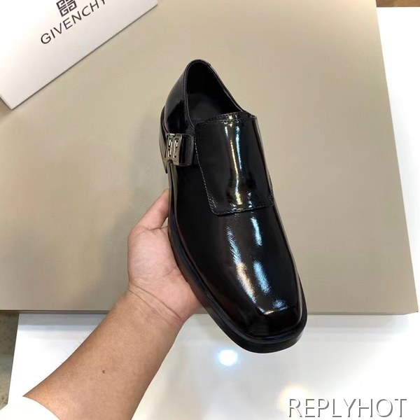 지방시 2022 4G버클 로퍼