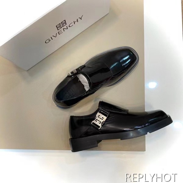 지방시 2022 4G버클 로퍼