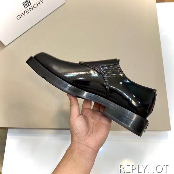 지방시 2022 4G버클 로퍼