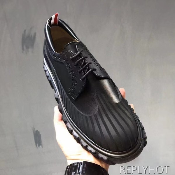 톰브라운 2022 러버솔 덕 슈즈