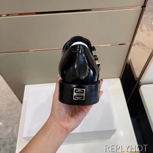 지방시 2022 4G버튼 스트랩 로퍼