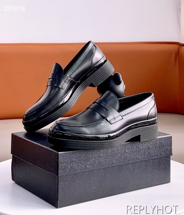 프라다 2022 오버솔 페니 로퍼