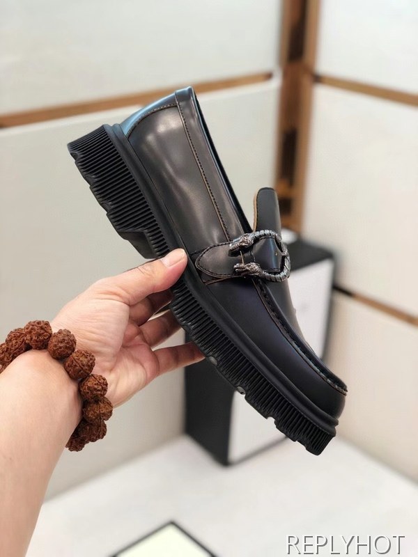 구찌 2021 오버솔 u버클 스트랩 로퍼