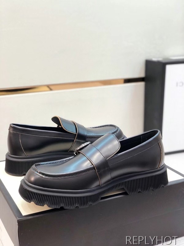 구찌 2021 오버솔 u버클 스트랩 로퍼