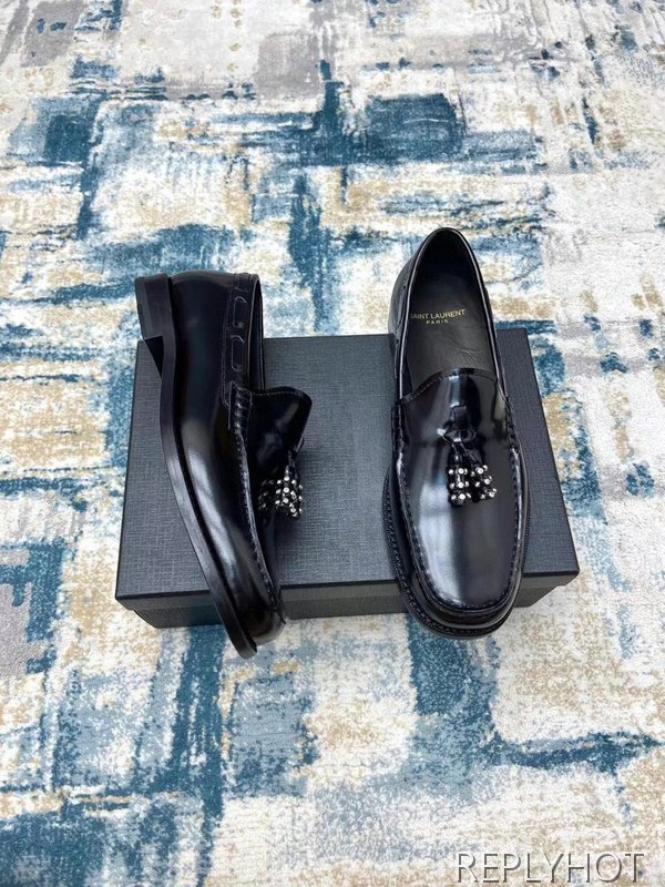 생로랑 2021 스터드 테슬 로퍼