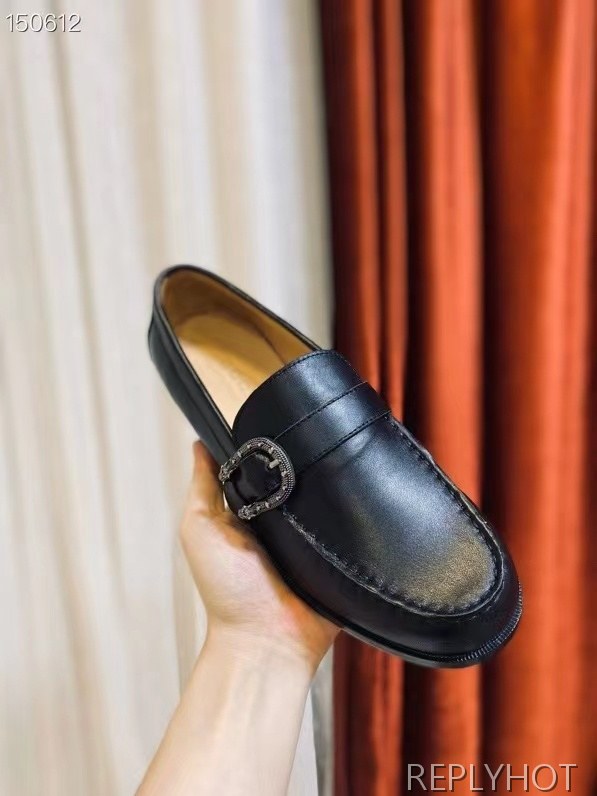 구찌 2021 앤티크 U버클 로퍼