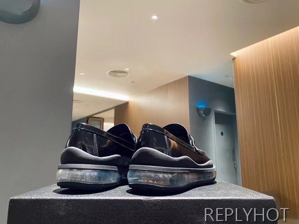 프라다 2020 에어솔 페니 로퍼