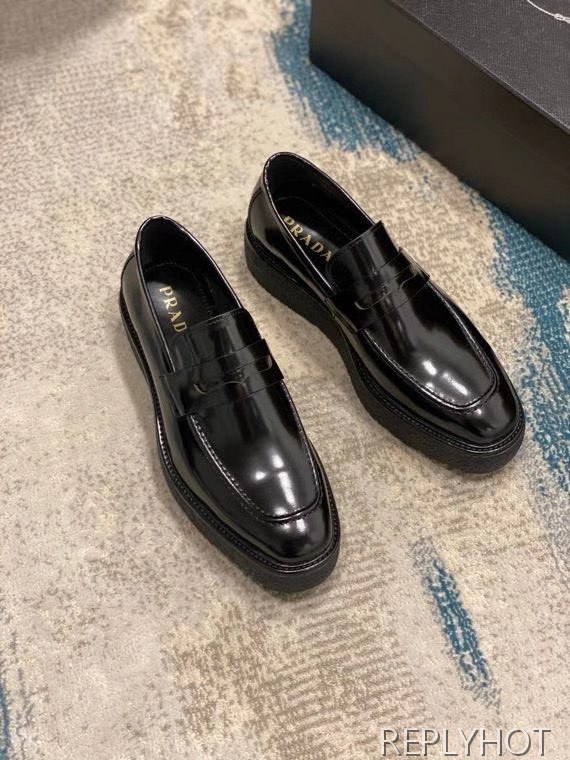 프라다 2020 크레페솔 페니 로퍼