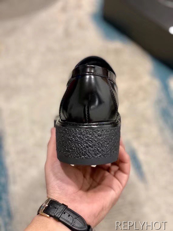 프라다 2020 크레페솔 페니 로퍼