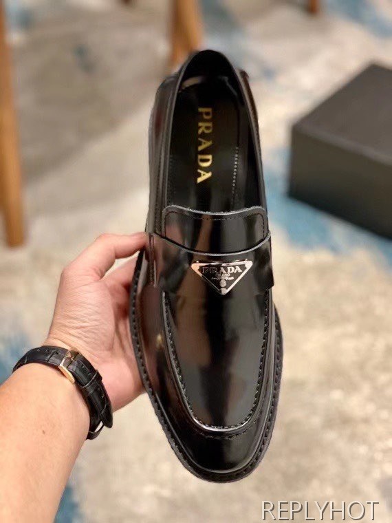 프라다 2020 사피아노 스틸와펜 크레페솔 로퍼