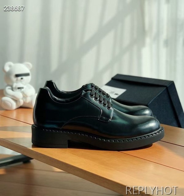 프라다 2020 브러시드 가죽 로퍼