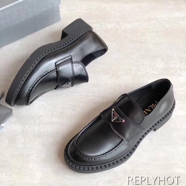 프라다 2020 사피아노 스틸와펜 페니 로퍼