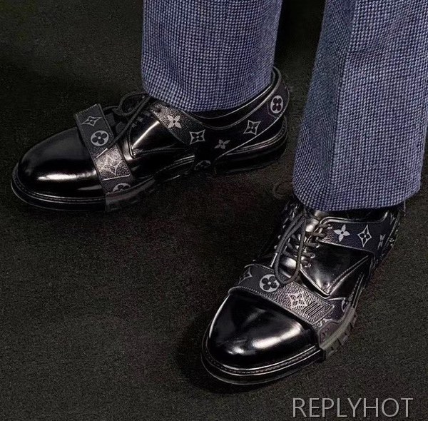 루이비통 2020 모노그램 레이스업 로퍼