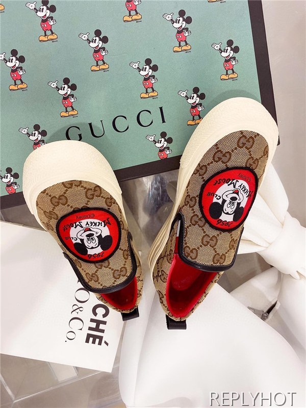 구찌  여성용 로퍼 G0010