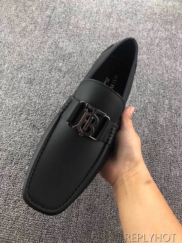 19신상 버버리 남자 로퍼 585552-3