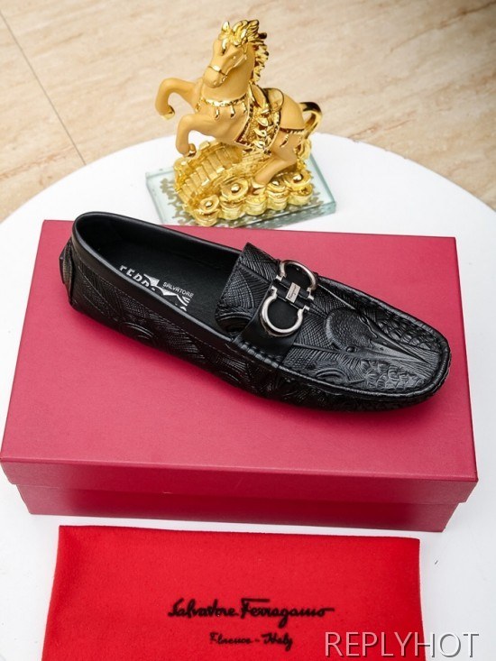 Ferragamo  2020 Mens Leather Loafer