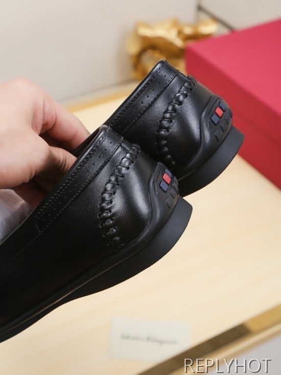 Ferragamo  2020 Mens Leather Loafer