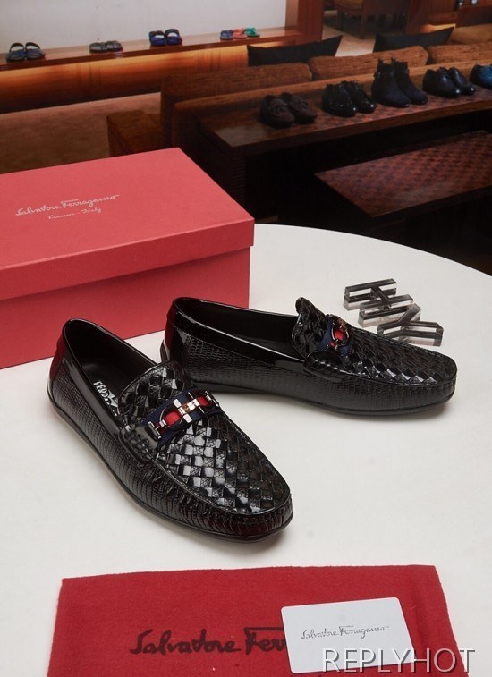 Ferragamo  2020 Mens Leather Loafer