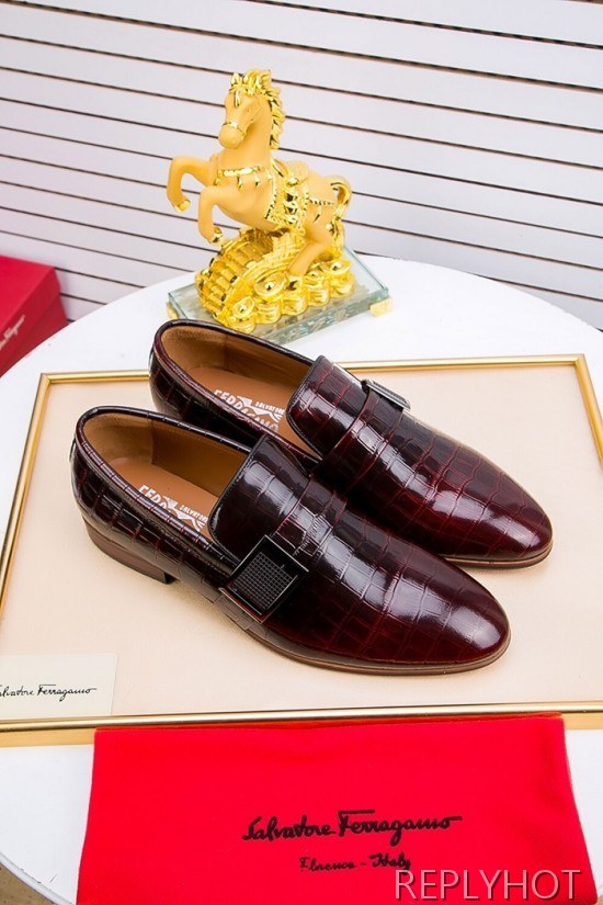 Ferragamo  2020 Mens Leather Loafer