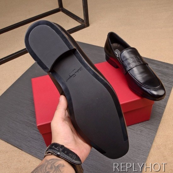 Ferragamo  2020 Mens Leather Loafer