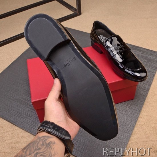 Ferragamo  2020 Mens Leather Loafer