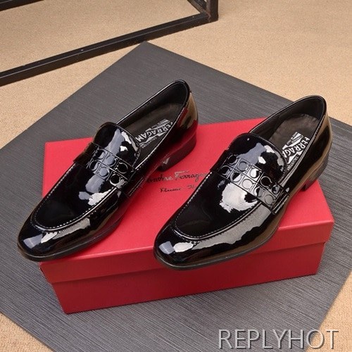 Ferragamo  2020 Mens Leather Loafer