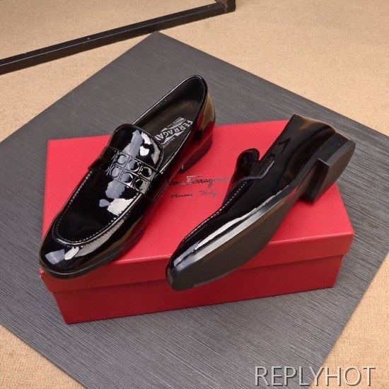 Ferragamo  2020 Mens Leather Loafer