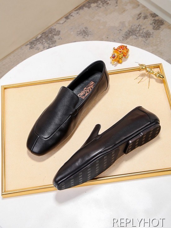 Ferragamo  2020 Mens Leather Loafer