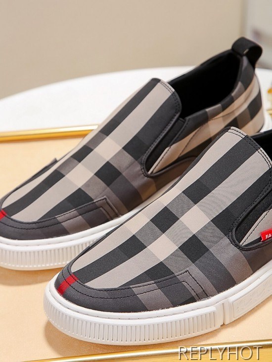 Burberry 2020 Mens Slip On