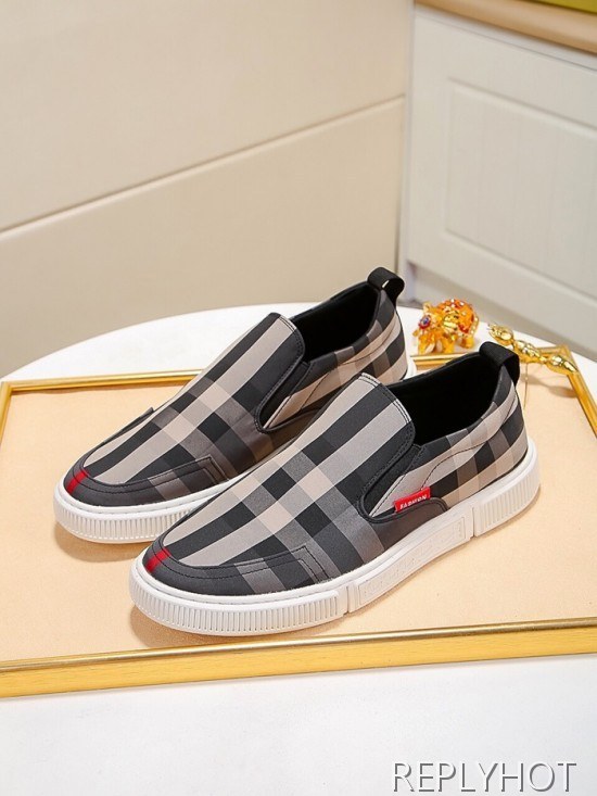 Burberry 2020 Mens Slip On