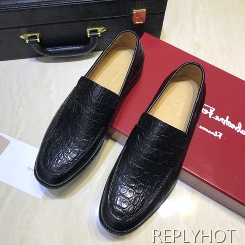 Ferragamo  2020 Mens Leather Loafer