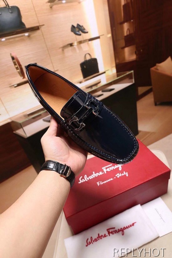 Ferragamo  2020 Mens Leather Loafer