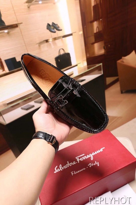 Ferragamo  2020 Mens Leather Loafer