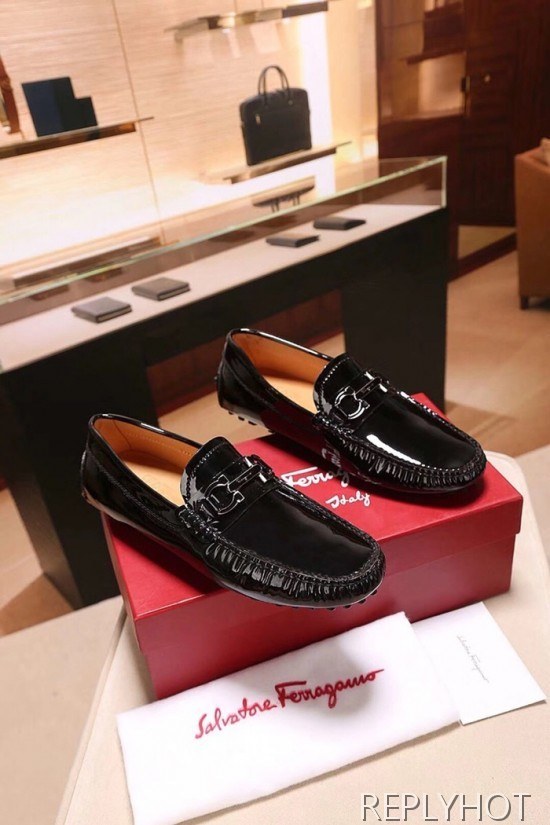Ferragamo  2020 Mens Leather Loafer
