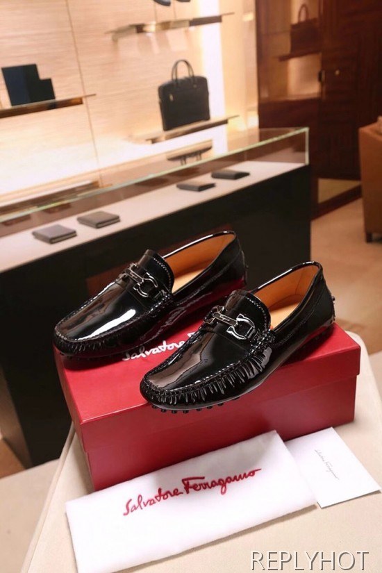 Ferragamo  2020 Mens Leather Loafer