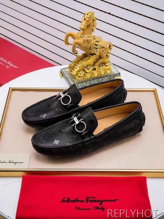 Ferragamo  2020 Mens Leather Loafer