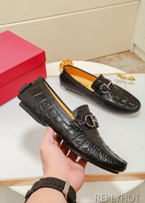 Ferragamo  2020 Mens Leather Loafer