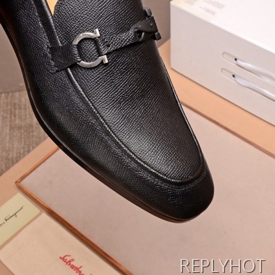Ferragamo  2020 Mens Leather Loafer