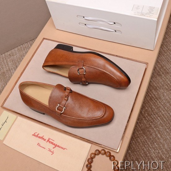 Ferragamo  2020 Mens Leather Loafer