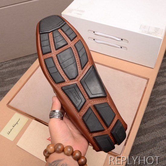 Ferragamo  2020 Mens Leather Loafer