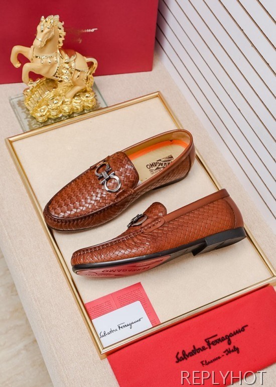 Ferragamo  2020 Mens Leather Loafer
