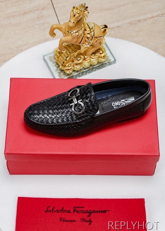 Ferragamo  2020 Mens Leather Loafer