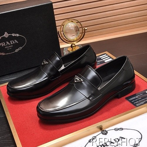 Prada 2020 Mens Leather Loafer