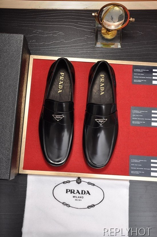 Prada 2020 Mens Leather Loafer