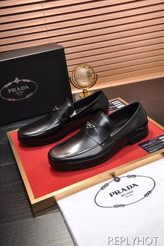 Prada 2020 Mens Leather Loafer