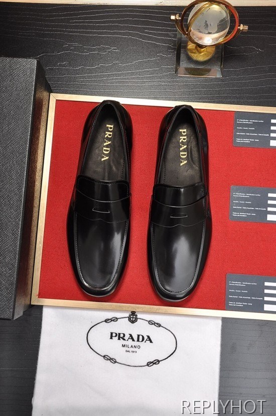 Prada 2020 Mens Leather Loafer