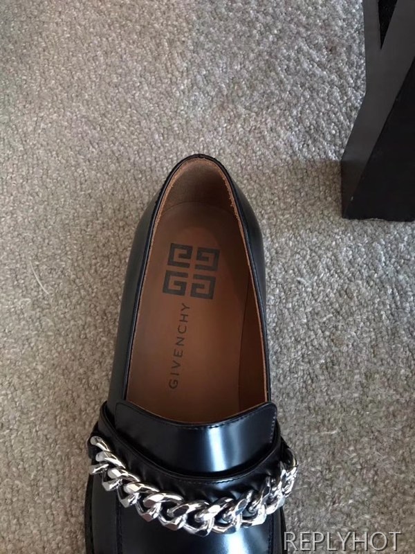 지방시 2020 체인 페니로퍼