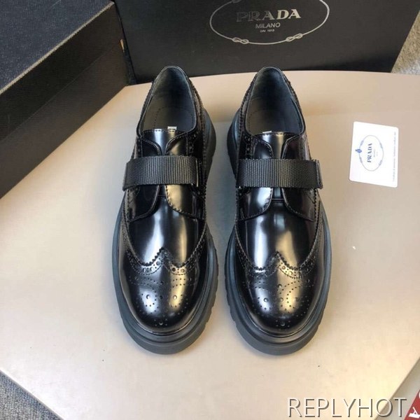 프라다 2020 스트랩 윙팁로퍼