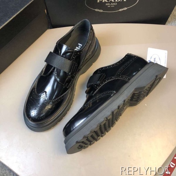 프라다 2020 스트랩 윙팁로퍼